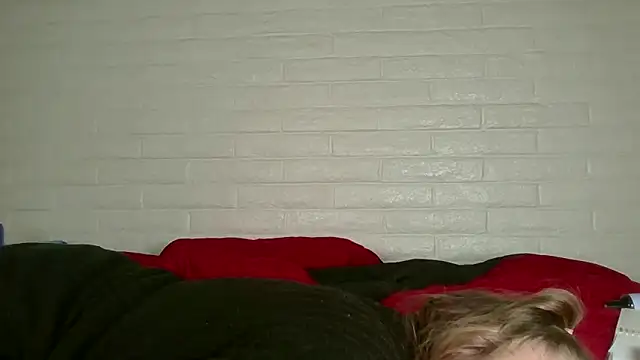 nikkibae33 online show from March 8, 2:53 pm