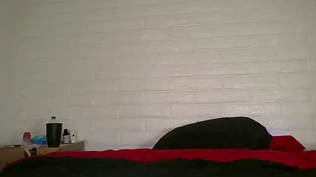 nikkibae33 online show from March 15, 9:55 pm