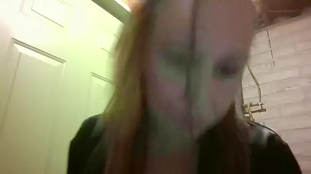 nikkibae33 online show from March 30, 8:05 am