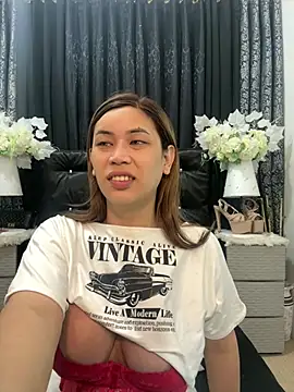 SushiPinayTS online show from February 12, 7:41 am