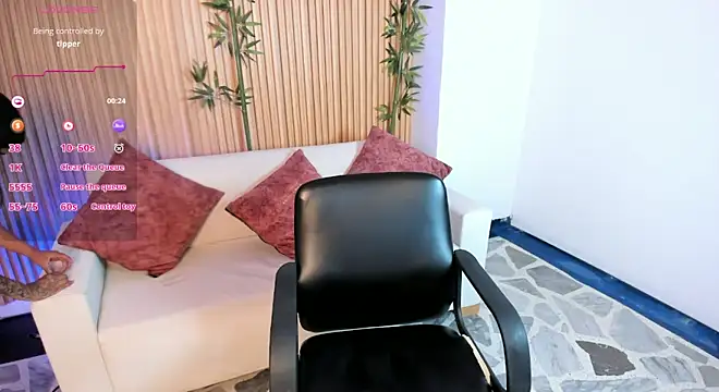 Snapshot of Saara_Corraless chatting on May 19, 6:15 pm Saara Corraless online show from May 19, 6:15 pm
