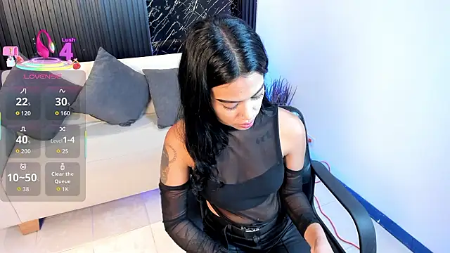 Saara Corraless online show from March 14, 6:36 pm