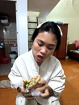 Lynly k2 online show from March 30, 12:34 am