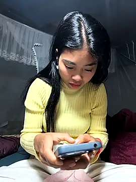 Lynly k2 online show from January 8, 10:10 am