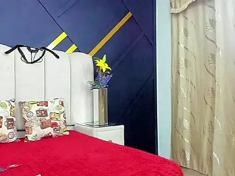 ShanellDiaz  online show from February 13, 2:44 am