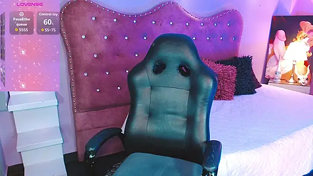 AnnaRouseQueen online show from November 25, 4:13 am