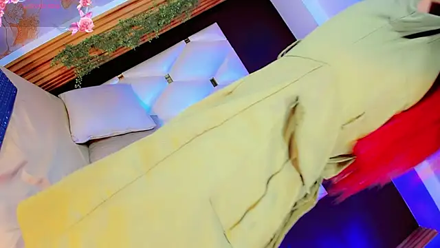 AnnaRouseQueen online show from March 28, 8:21 pm