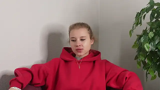 NganZarella online show from November 10, 4:28 am