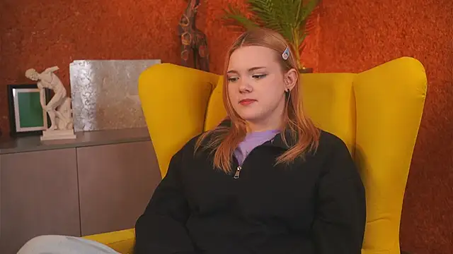 Snapshot of TomasaTroutner chatting on November 12, 12:42 pm TomasaTroutner online show from November 12, 12:42 pm