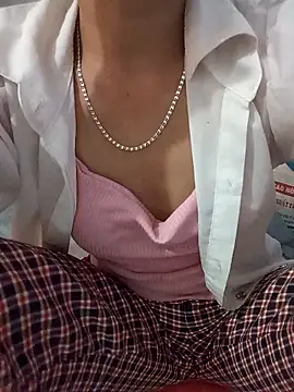 Lynn-122 online show from April 3, 2:23 pm