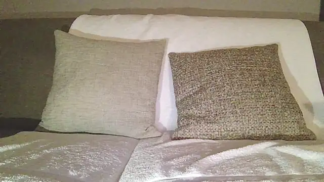 JAY20C16 online show from March 23, 9:25 pm