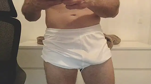 JAY20C16 online show from May 29, 3:18 pm