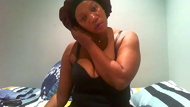 DustyLucy02 online show from April 10, 9:44 pm