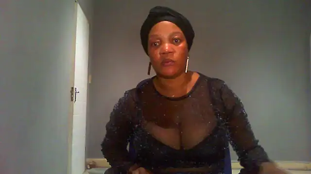 DustyLucy02 online show from April 18, 12:51 pm