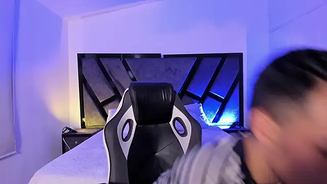 NicoKingg  online show from December 14, 11:21 pm