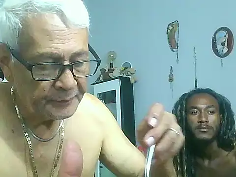 dirtysluttyfist online show from December 20, 6:33 pm