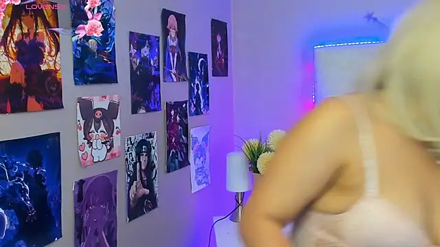 Snapshot of Neko_pam chatting on February 15, 12:26 pm Neko pam online show from February 15, 12:26 pm