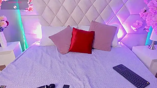 Neko pam online show from January 9, 6:15 pm