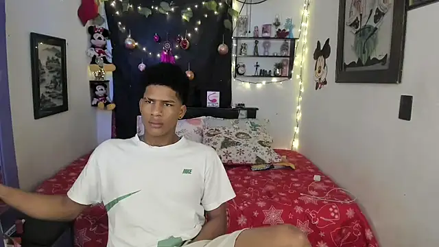 JUANBIGCOCK21CM online show from December 18, 9:18 pm