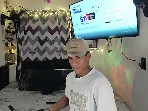 JUANBIGCOCK21CM online show from June 10, 8:43 pm