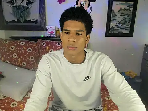 JUANBIGCOCK21CM online show from November 16, 9:30 pm