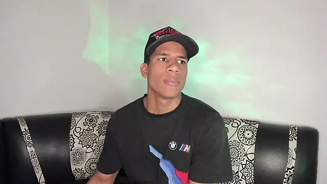 JUANBIGCOCK21CM online show from April 18, 8:09 pm