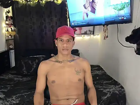 JUANBIGCOCK21CM online show from July 10, 1:44 pm
