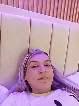 Snapshot of gala_montes_30 chatting on November 8, 1:58 pm gala montes 30 online show from November 8, 1:58 pm