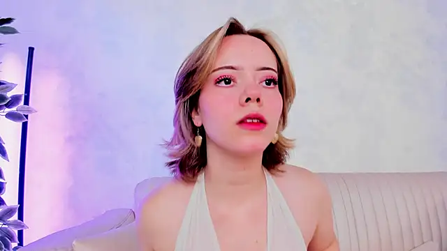 AnnaTylor online show from December 19, 12:40 pm