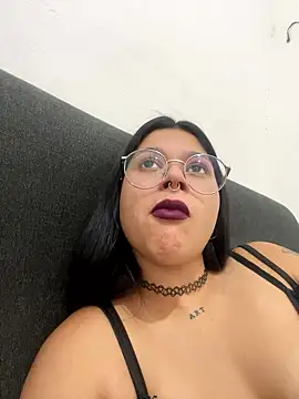 Snapshot of amazonaa9 chatting on January 8, 7:42 pm amazonaa9 online show from January 8, 7:42 pm