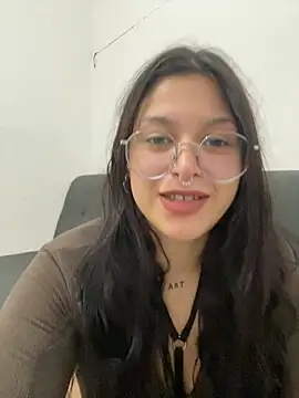 amazonaa9 online show from April 28, 10:25 pm