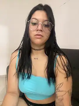 Snapshot of amazonaa9 chatting on November 26, 1:33 pm amazonaa9 online show from November 26, 1:33 pm