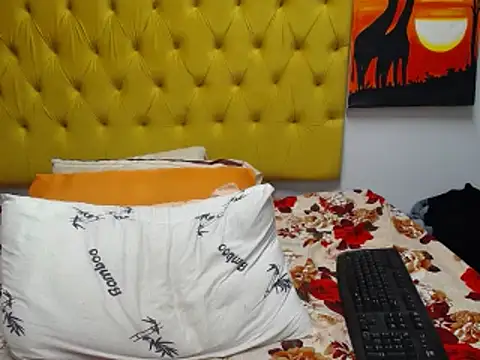 JuiceLips88 online show from June 24, 3:21 pm