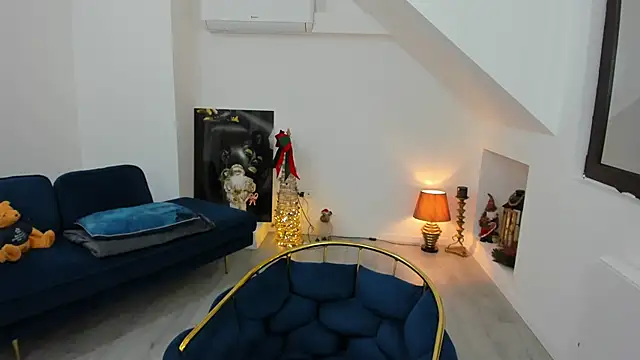 AnyaEvy online show from December 1, 4:46 am