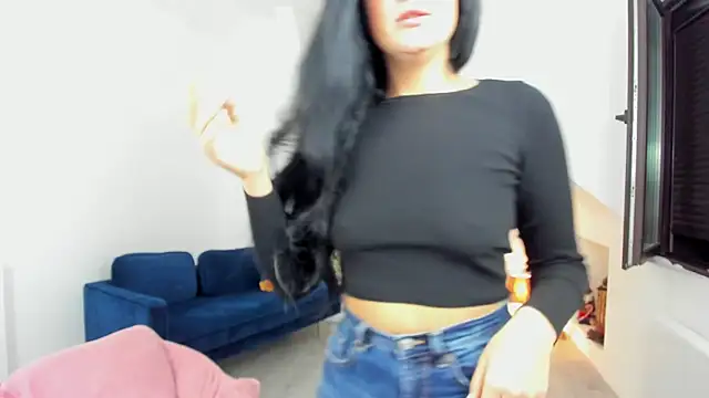 AnyaEvy online show from December 4, 5:06 am