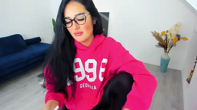 AnyaEvy online show from April 10, 4:30 am