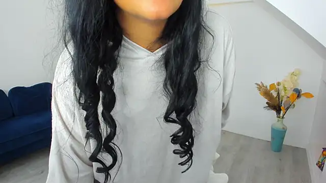 AnyaEvy online show from April 4, 4:30 am