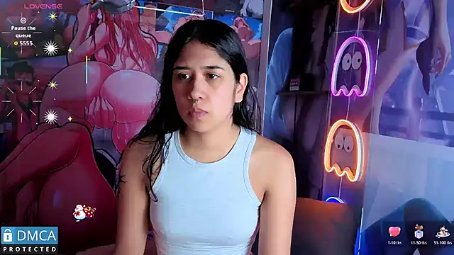 Snapshot of sofia_sstonee_ chatting on January 7, 11:04 am sofia sstonee online show from January 7, 11:04 am