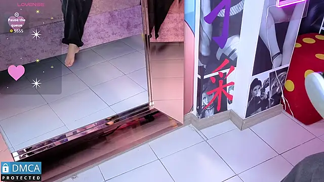 Snapshot of sofia_sstonee_ chatting on December 3, 11:09 am sofia sstonee online show from December 3, 11:09 am