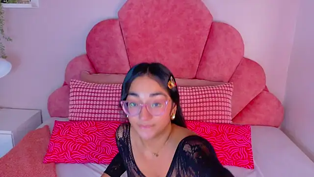 NicoletCherry   online show from January 12, 7:42 pm