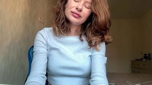 VikiraAmstrong online show from November 8, 9:35 am