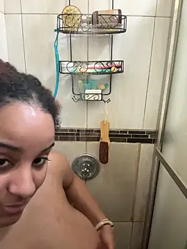 Nicolitalalinda online show from February 7, 11:35 pm