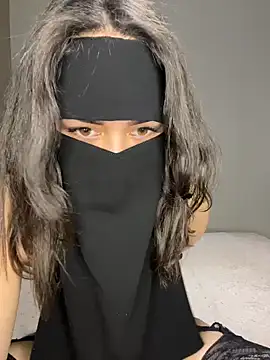 dinaaarich11 online show from March 28, 9:05 pm