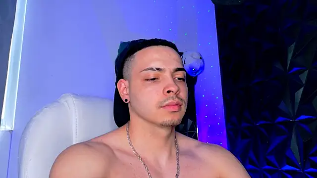 Maxwell Dupont online show from January 9, 8:49 pm