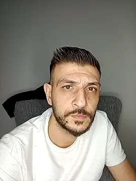 Snapshot of Red_dewilll chatting on November 7, 11:19 pm Red dewilll online show from November 7, 11:19 pm