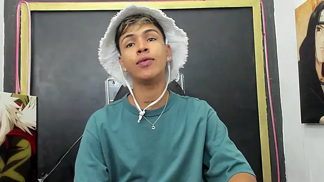 Timmy Kiing  online show from December 15, 9:09 pm