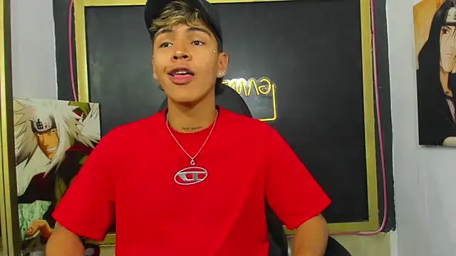 Timmy Kiing  online show from November 30, 8:31 pm