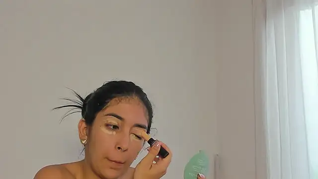 lunnarosse online show from November 23, 1:10 pm