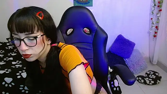 violetasweettt online show from November 11, 12:27 am