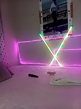 Eve Scarlet online show from April 6, 3:35 am